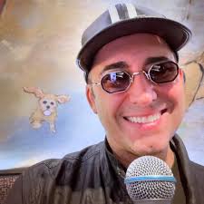 John Lloyd Young 🕶