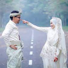 Jika anda ingin melangsungkan acara akad nikah tanpa mengeluarkan biaya (kecuali kebutuhan mahar, make up, sewa baju, dan beberapa hal yang menjadi kebutuhan pribadi mempelai). Model Baju Akad Nikah Malaysia Model Baju Trend 2019