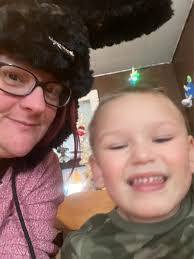 Nancy Niven's Instagram, Twitter & Facebook