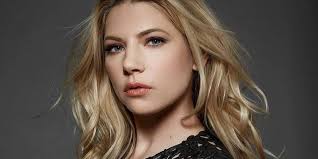 DCEU: 10 Actors Who Would Make An Amazing Lady Blackhawk (Including Brie  Larson)