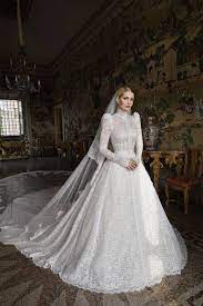 The bride had five dresses made specially for the. Lgqspcf3ldancm
