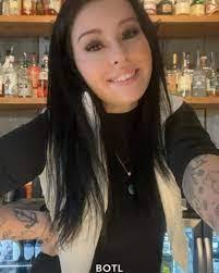 Chevonne Morgan's Instagram, Twitter & Facebook