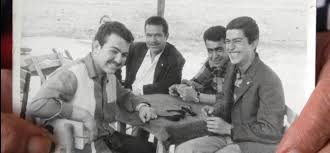 Cumhurbaşkanı abdullah gül ile cumhurbaşkanı başdanışmanı şükrü karatepe'nin i̇ngiltere'nin başkenti londra'da çekilmiş olduğu iddia edilen. Turan Felek Ø¯Ø± ØªÙˆÛŒÛŒØªØ± 2 Guclu Iliskileri Olan Abdullah Gul Hulusi Akar In Asker Olmasini Tesvik Ediyor Geri Planda Ona Abilik Yaparak Her Turlu Destegi Veriyordu Https T Co 8kad3mh6ku