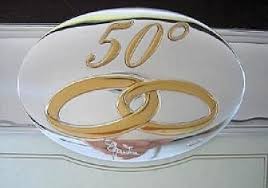 Ecco tante frasi per i 50 anni di matrimonio con video e immagini da dedicare a genitori, nonni e chiunque raggiunga questo bel traguardo! Milano Due Giorni Di Festa Per Le Nozze D Oro Di 4 288 Coppie