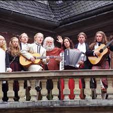 Loading the chords for 'the kelly family mitglieder einzeln im portrait'. Sie Leben Noch Sechs Mitglieder Der Kelly Family Im Gesprach Stern De