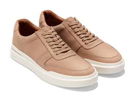 Here's a showdown of the most comfortable safety shoes we are thrilled to recommend: The 10 Most Comfortable Men S Travel Shoes For 2020
