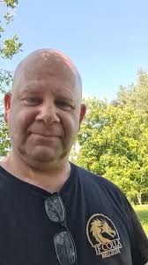 PORTE OUVERTE J f Colla, présentation Daniel Vally coutelier Français.