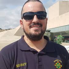 I just had this problem with my FlexRadio 6400m. Has anyone else had this  problem or is there a solution? This is the first time this has happened to  me. Thanks.