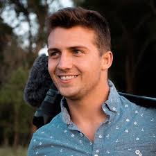 Amanda Mitzel's Instagram, Twitter & Facebook