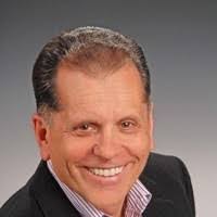 Robert Serafin's Instagram, Twitter & Facebook