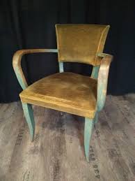 Comment relooker des fauteuils idées de relooking transformation de meubles avant, restaurer un fauteuil voltaire youtube, fauteuil relooké patine lin et assise tissu décoration, tutoriel diy rénovation d un vieux fauteuil voltaire, fauteuil bridge relooké avec un tissu bleu à fleurs un. Photo Avant Apres Renovation Refection Et Restauration De Fauteuils