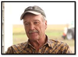 Dennis Hoyle's Instagram, Twitter & Facebook