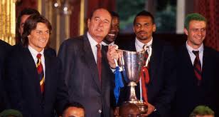 La coupe d'europe s'était révélée être un grand succès et la coupe d'europe des villes de foire était également populaire. Competitions Disparues 1 5 La Coupe D Europe Des Vainqueurs De Coupe