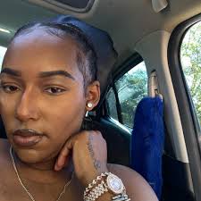 Being a dad is wayyyyyyy more important than being a street nigga 🧡👌🤝