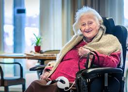 We would like to show you a description here but the site won't allow us. 107 Jarige Ria Vocht Als Kind Al Voor Haar Bestaan Nu Overleeft Ze Corona Bloeddruk Van Jong Meisje Binnenland Destentor Nl