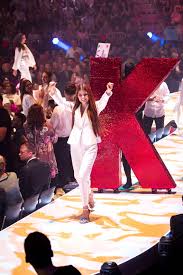 Ok so on the live final show of germanys next topmodel they had like over a dozen drag queens walking and celebrating and with the pride. Nach Germany S Next Topmodel Diese Madchen Machen Ohne Heidi Karriere Gala De