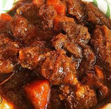 A Heritage Recipe Of Beef Mechado From The Reyes Culinary Clan Shared At The Maya Kitchen Nancy Reyes Lumen A Che Beef Mechado Mechado Recipe Heritage Recipe