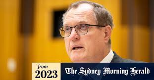 Roxanne Kelley's Instagram, Twitter & Facebook