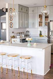 White and grey kitchen designs can be anything from modern to traditional and can fit into any home interior design. 10 Stunning Grey And White Kitchen Design Ideas Decoholic