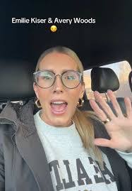 Emily Kizer's Instagram, Twitter & Facebook