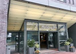 We offer comfortable rooms and ample meeting and event space to suit all your group travel needs. Holiday Inn Hafencity Hamburg Langleglas