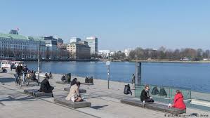 Almanya nasıl bir ülke merak edenler için almanya hakkında önemli bilgileri ve bilinmesi gerekenleri tek tek sıraladık. Almanya Da Korona Kisitlamalari Uzatildi Almanya Dw 27 05 2020