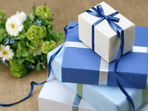 Gợi ý 10+ món quà sinh nhật tặng người thân ý nghĩa, độc đáo