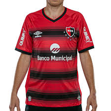 Newell's presentó la camiseta alternativa en homenaje a los campeones de 1991. Camiseta Newells Old Boys Of 4 Umbro Sport 78