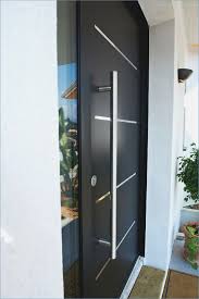 Poignee Porte Entree Design Seduisant Poignee Porte Entree Design Porte Entree Aluminium Entree Moderne Idee Entree Maison