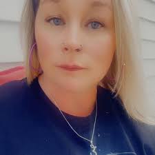 Where to rent a decent priced pontoon with a good fishing lake?