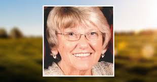 Lillian Gay's Instagram, Twitter & Facebook