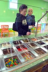 Frozen yogurt shops popping up in Eastern Connecticut