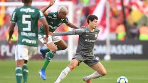 Acompanhe quem joga hoje na rodada dos campeonatos de futebol do brasil e do mundo, com placar da rodada em tempo real e informações completas dos jogos de futebol hoje. Internacional E Palmeiras Empatam Em 0 A 0 Resultado Deixa O Inter Na Vice Lideranca Panorama Do Ms