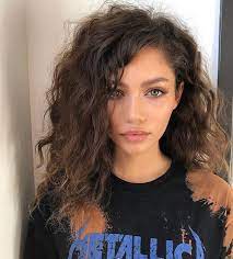 Here Are The 50 Amazing Hairstyles For The Year 2017 In This Gallery You Will Find Hairstyles For All Seasons Best Hair Rollers Curly Hair Styles Hair Styles