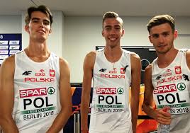 He represented his country in the 4 × 400 metres relay at the 2017 world championships reaching the final, as well as at the 2020 summer olympics where poland won gold medal. Swiat Biega