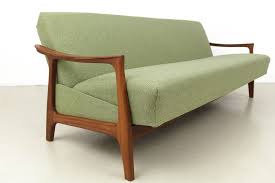 For every teak tree cut they plant more trees to maintain the ecosystem. Magasin Mobel 60er Jahre Teak Sofa 609 Mobel 60er Jahre Sofa Design Mobelideen