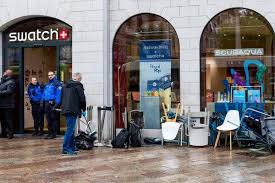 Shoppers’ Frenzy for ‘Royal Pop’ Pocket Watches Forces Swatch to Shut Stores