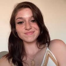 Darby Driscoll's Instagram, Twitter & Facebook