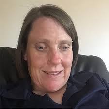 Shannon Nott's Instagram, Twitter & Facebook