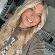 Savannah Myers's Instagram, Twitter & Facebook