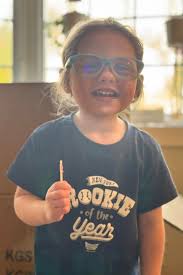 I need all my wonderful friends to pray hard. She has made a week. I need  her to make it till Monday. My little boys birthday is Sunday the 25th I  pray