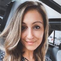 Deanna Warren's Instagram, Twitter & Facebook