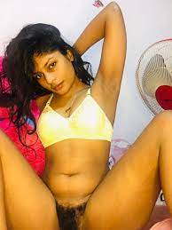 Indian Girl Nude Showing Her Hairy Pussy | Videbd.Com
