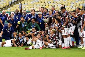 Maybe you would like to learn more about one of these? Arrascaeta Visita Rocinha Bate Bola Com Moradores E Gera Aglomeracao Prisma R7 R7 So Esportes