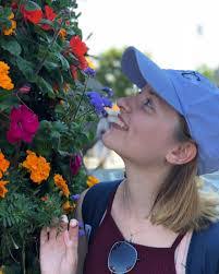 Kate Kern's Instagram, Twitter & Facebook