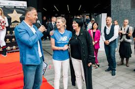 «я думаю, коли створюється стільки моментів, а потім їх тринькати. Andrij Shevchenko Plosha Zirok Trc Guliver