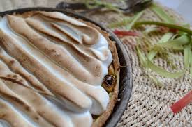 Tarte A La Rhubarbe Meringuee Tarte Rhubarbe Rhubarbe