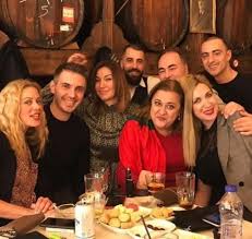 Maybe you would like to learn more about one of these? H Spania Bradinh E3odos Toy Mixalh Xatzhgiannh Me Thn Reporter Cyprus Celebrity