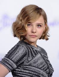 In our interview with the star, she shares the secrets of her skincare routine. Chloe Grace Moretz Curled Out Bob Chloe Grace Moretz Short Hairstyles Lookbook Stylebistro