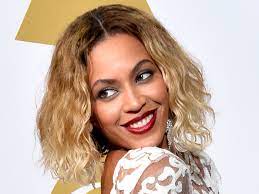 Beyoncé debuts bob hairstyle — farewell, pixie. Beyonce Got A Dramatic New Bob Haircut